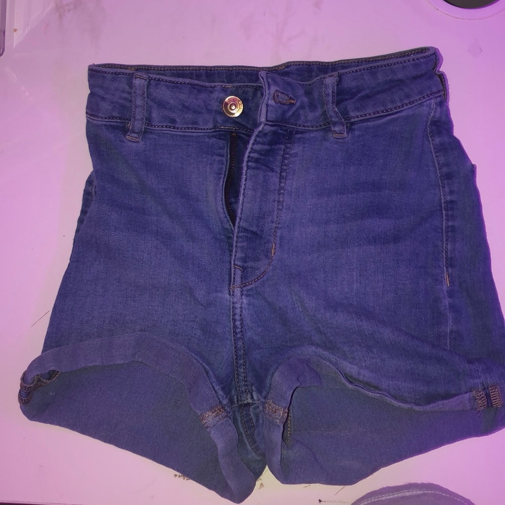 High wasted shorts